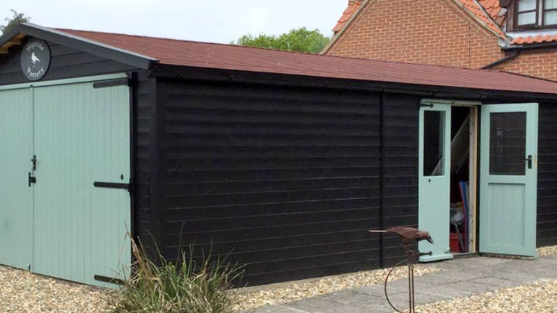 The Begonia Timber Garage